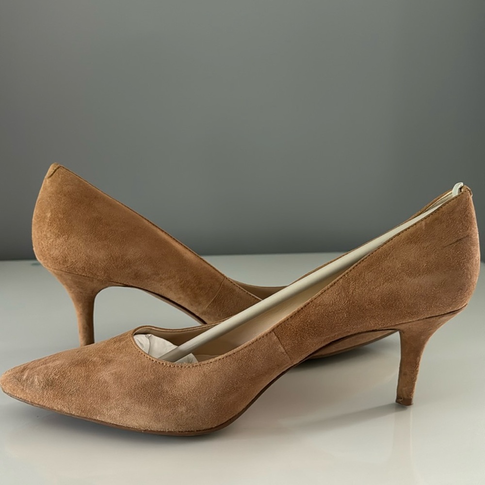 Ladies Nine West Suede Pumps